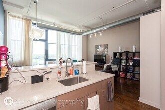 1224 W Van Buren St-Unit -K602 in Chicago, IL - Building Photo - Building Photo