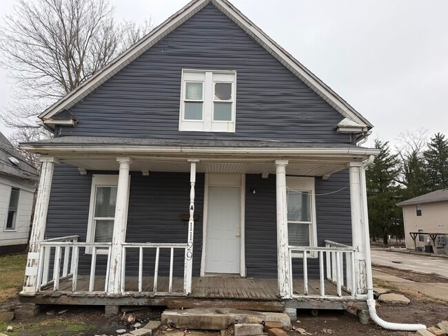 property at 1129 N Jackson St