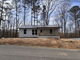 3552 Douglas-Hyatt Rd in Horton, AL - Building Photo