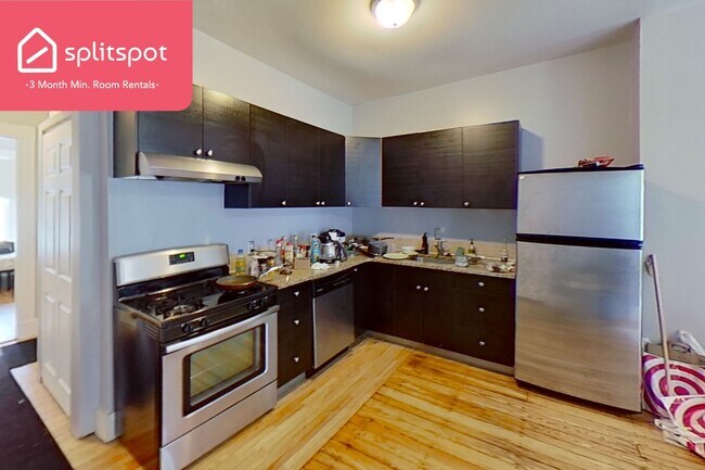 76 St Stephen St photo'