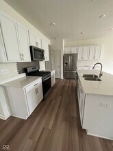 14254 Bay Willow Dr in Fishers, IN - Building Photo - Building Photo