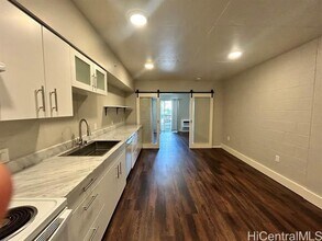 803 Waimanu St in Honolulu, HI - Building Photo - Building Photo