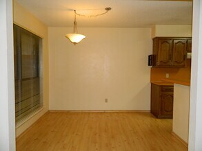 718 Carriage Way in Duncanville, TX - Foto de edificio - Building Photo