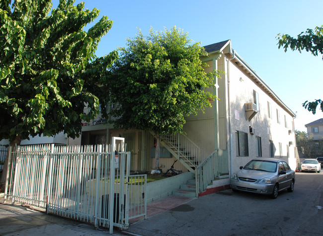 5530 Bonner Ave in North Hollywood, CA - Building Photo - Building Photo