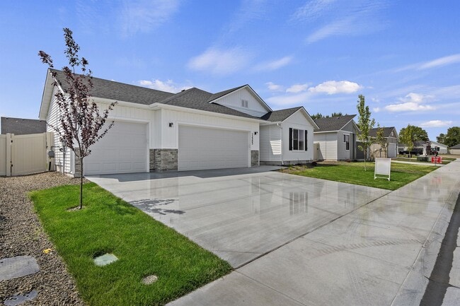 12383 Genevieve St in Caldwell, ID - Building Photo - Building Photo