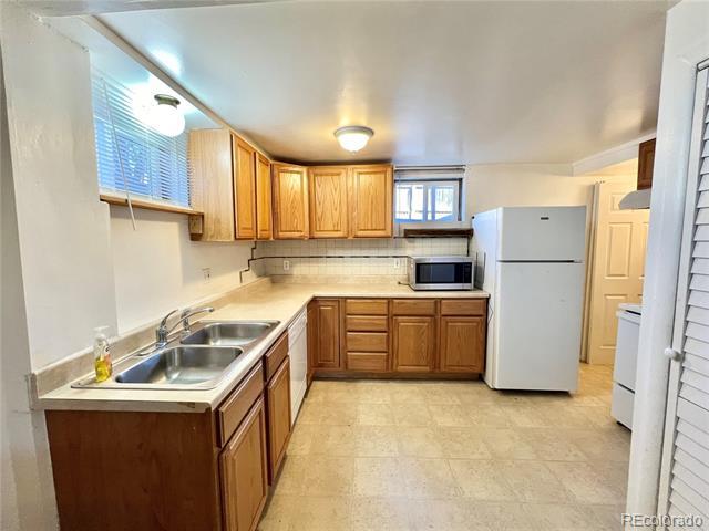 6724 Yarrow St in Arvada, CO - Foto de edificio - Building Photo