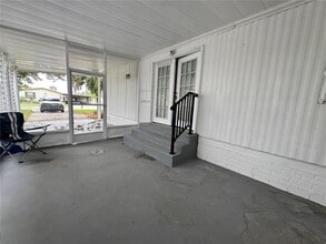 5921 SW 63rd Lane Rd in Ocala, FL - Building Photo - Building Photo