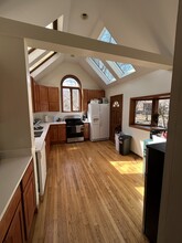 1906 Orrington Ave, Unit 1 in Evanston, IL - Foto de edificio - Building Photo