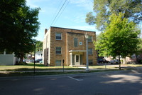 408 Ann Street Studios in East Lansing, MI - Foto de edificio - Building Photo