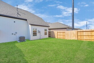 21003 Bay Vlg Dr in Cypress, TX - Building Photo - Building Photo