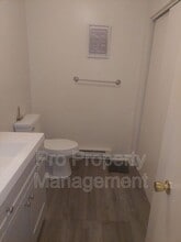 7-9-9 Eden Dr in Danbury, CT - Foto de edificio - Building Photo