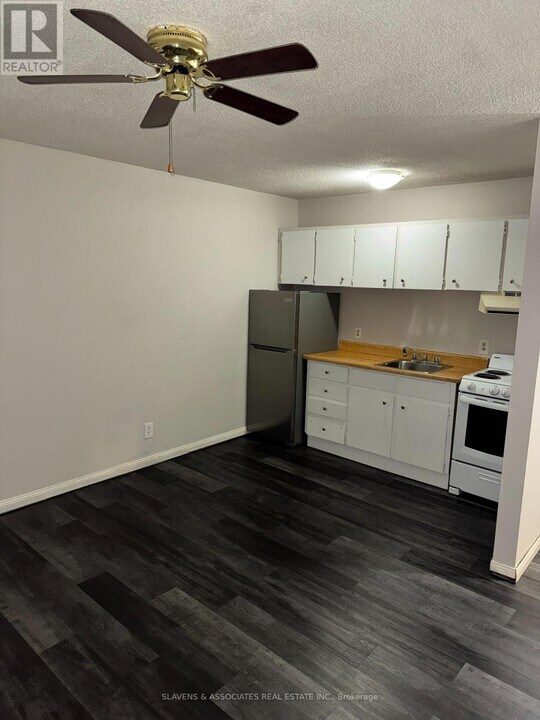 45 King Ave E in Clarington, ON - Building Photo