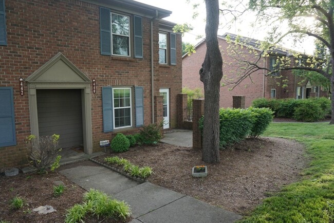property at 440 Stewarts Ferry Pike