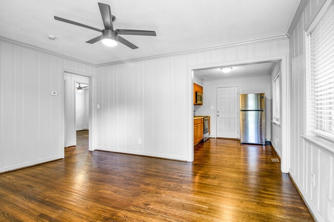3447 Pierce St in College Park, GA - Foto de edificio - Building Photo