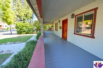 1093 Avoca Ave in Pasadena, CA - Building Photo - Building Photo
