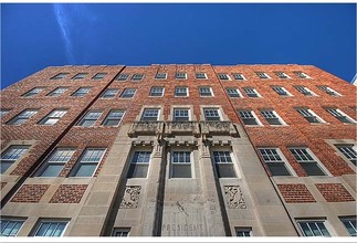 Ambassador and President Apartments in Lincoln, NE - Building Photo - Building Photo