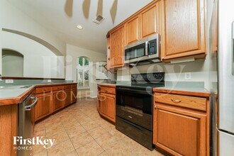 500 Crystal Falls Dr in McKinney, TX - Foto de edificio - Building Photo