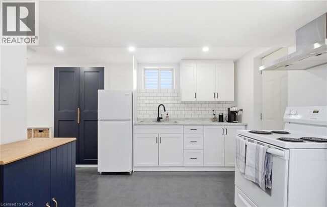 property at 542 Walmer Rd