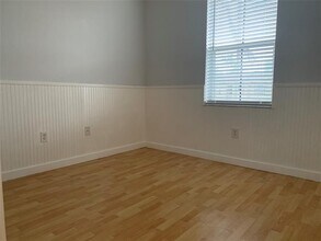 256 Riverwalk Cir in Sunrise, FL - Foto de edificio - Building Photo