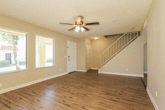 4325 W Solano Dr N in Glendale, AZ - Building Photo - Building Photo