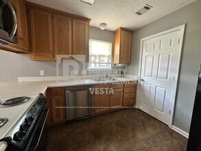 106 Brandonshire Ln in Bonaire, GA - Building Photo - Building Photo