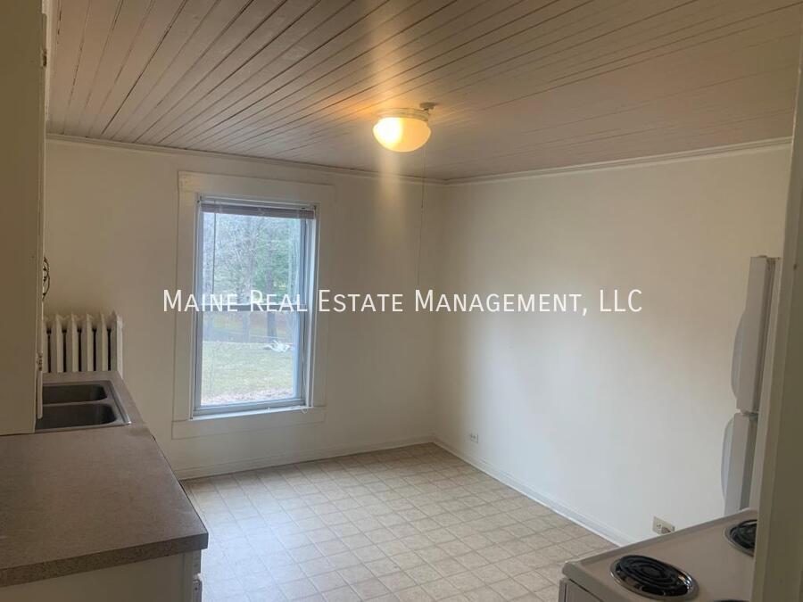 75 Ohio St in Bangor, ME - Building Photo