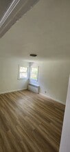 24915 147th Ave, Unit #1 in Rosedale, NY - Building Photo - Building Photo