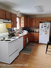312 Nichols St in Clarks Summit, PA - Foto de edificio - Building Photo