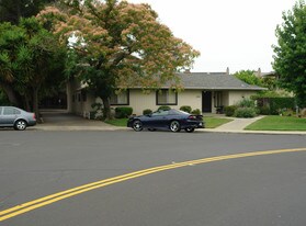 1200 Halford Ave in Santa Clara, CA - Building Photo