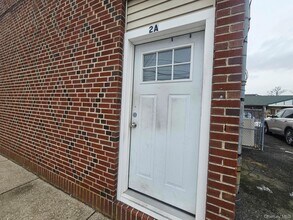 2a Somerset Ave in East Islip, NY - Building Photo - Building Photo