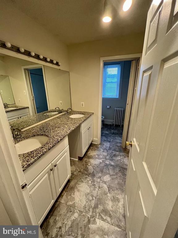 46 Holland Ave in Ardmore, PA - Foto de edificio - Building Photo