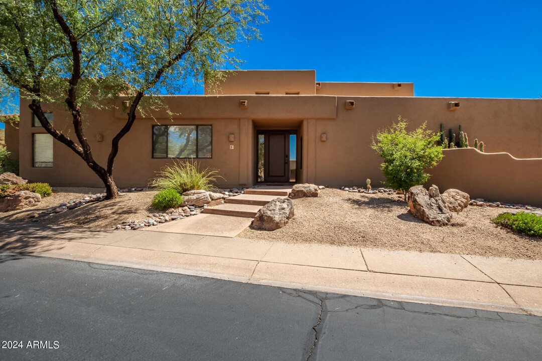 7500 E Boulders Pkwy in Scottsdale, AZ - Building Photo