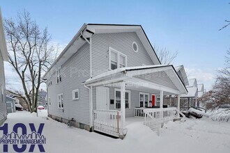 1097 E 21st Ave in Columbus, OH - Building Photo - Building Photo