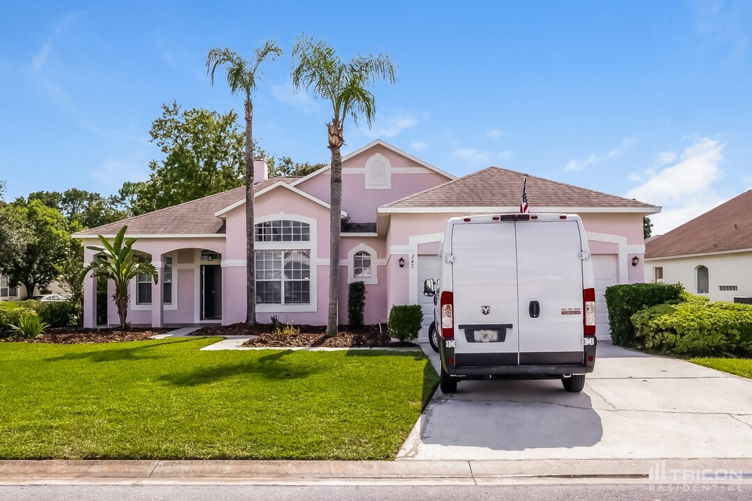 347 Golf Course Pkwy in Davenport, FL - Building Photo