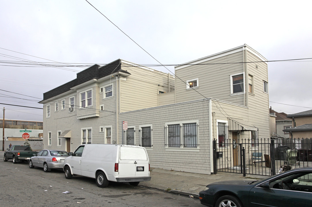 3403 San Leandro St in Oakland, CA - Building Photo