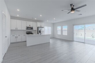 9940 Kimura Hls Ave in Las Vegas, NV - Building Photo - Building Photo