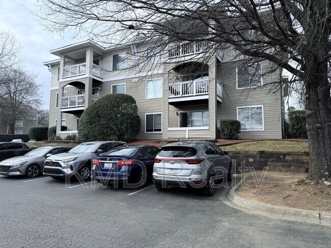 10008 Graduate Ln in Charlotte, NC - Building Photo - Building Photo