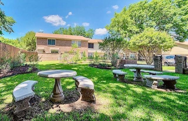 520 Pecan Acres Ct in Arlington, TX - Building Photo - Building Photo