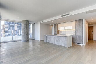 1400 René-Lévesque Blvd W in Montréal, QC - Building Photo - Building Photo