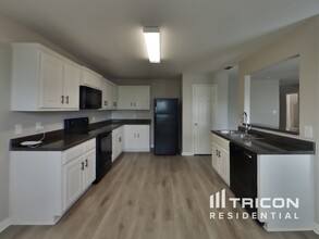 11118 Indian Canyon in San Antonio, TX - Building Photo - Building Photo