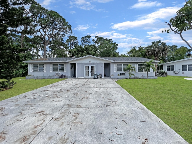 17582 Cypress Point Rd in Ft. Myers, FL - Building Photo - Building Photo