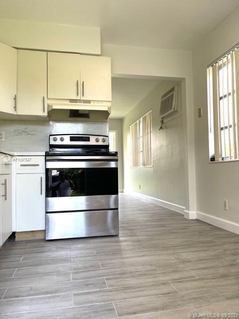 213 SW 10th St-Unit -1 in Hallandale Beach, FL - Building Photo - Building Photo