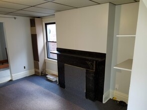 341 Atwood St, Unit 3 in Pittsburgh, PA - Building Photo - Building Photo