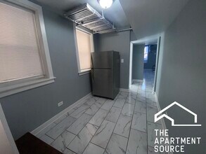 5664 N Ridge Ave in Chicago, IL - Building Photo - Building Photo