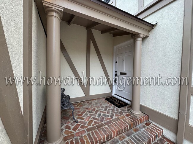 10309 La Grange Ave in Los Angeles, CA - Building Photo - Building Photo
