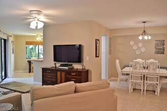 191 Bennington Dr in Naples, FL - Foto de edificio - Building Photo