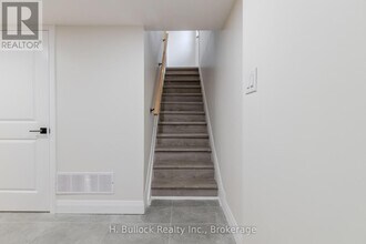 3336 Kodiak St in Ottawa, ON - Building Photo - Building Photo