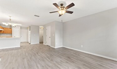 4701 Playschool Dr in Jacksonville, FL - Building Photo - Building Photo