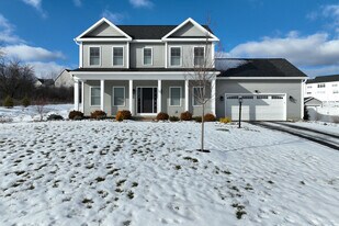 Meadows at Clifton Park in Clifton Park, NY - Building Photo