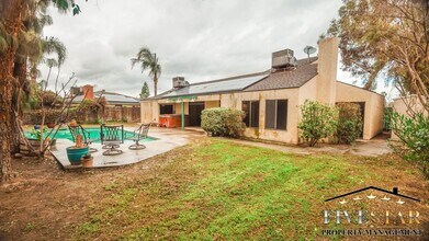 2246 Hasti Acres Dr in Bakersfield, CA - Building Photo - Building Photo